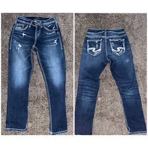 i am selling jeans size 0, worn once but don’t like them